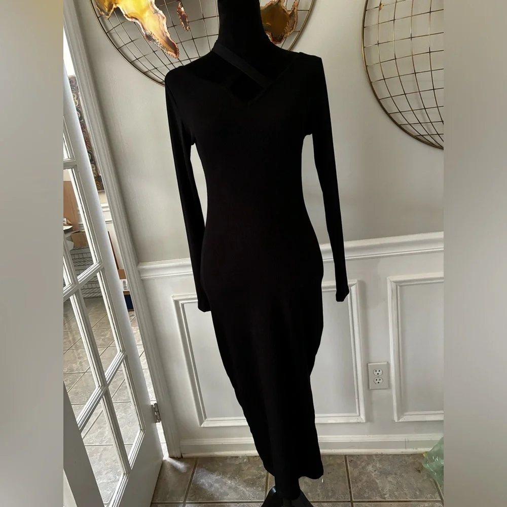 Women's Long Sleeve Crisscross Halter V-Neck Bodycon Split Midi Dress - Picture 8 of 11